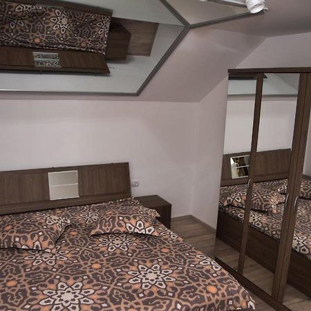 New House Hotel คูร์ตา เด อาร์เจช ภายนอก รูปภาพ