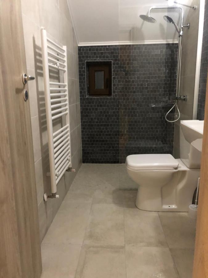 New House Hotel คูร์ตา เด อาร์เจช ภายนอก รูปภาพ