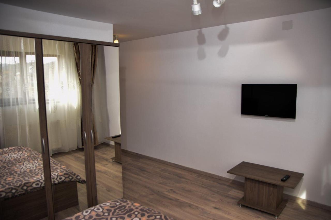 New House Hotel คูร์ตา เด อาร์เจช ภายนอก รูปภาพ